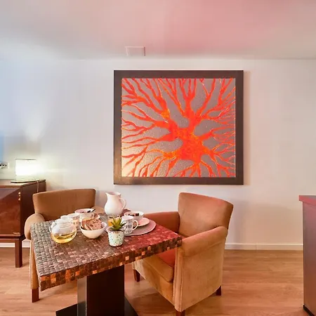 Renovated Charming Apartment, By Timecooler Appartement *