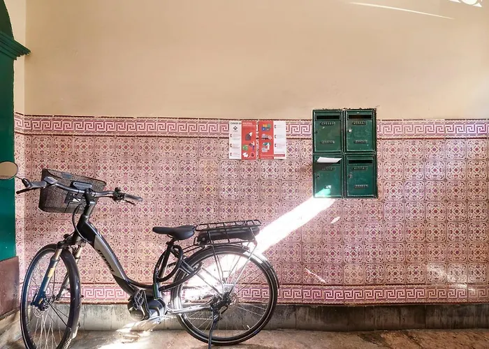 Renovated Charming Apartment, By Timecooler * Lissabon