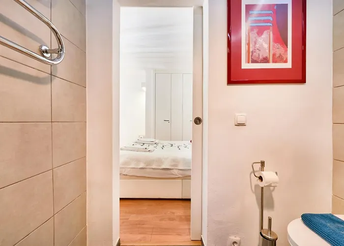 Renovated Charming Apartment, By Timecooler * Lissabon